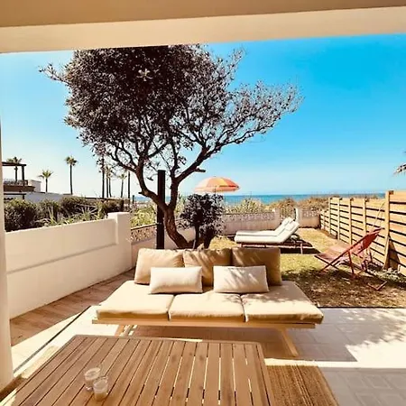 Holiday home Luxury House Front Line
